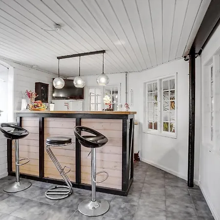 Apartment Awesome In V With Kitchen